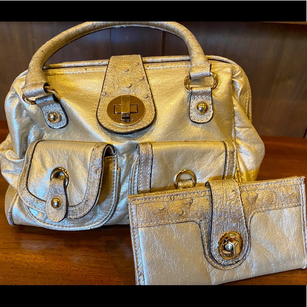 Guess bag with wallet